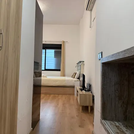 Apartment Lovely In The Heart Of Free Swimming Pool Malaga