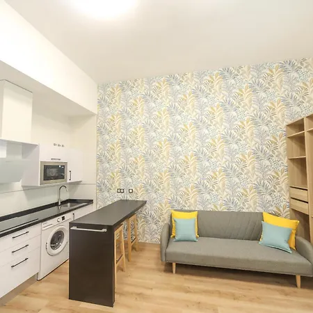 Lovely In The Heart Of Free Swimming Pool Apartment Malaga